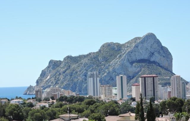 Große Villa mit Pool und Meerblick in Calpe