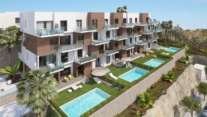 Apartments overlocking the golf course in Orihuela Costa