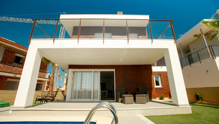 Villas modernas cerca del centro en Santa Pola