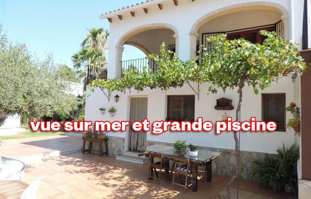 Huge villa with great sea views in Denia