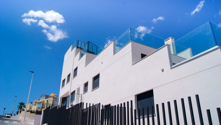 Modern flats in Santa Pola by the sea