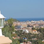 Villa moderna con vistas hermosas en Denia