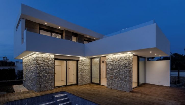 Neubauvillen in Stadt- und Strandnähe (Denia)