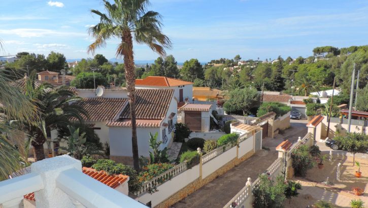 Charming villa with pool and views in Denia