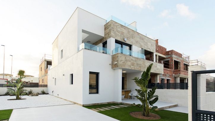 Des maisons mitoyennes modèrnes à La Zenia