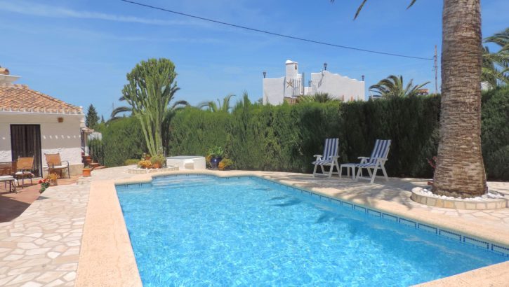 Nice villa with amazing views in Denia