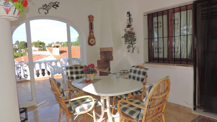 Charming villa with pool and views in Denia