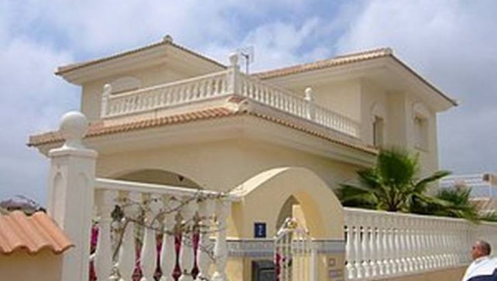 Charmante Villa mit Pool in Ciudad Quesada