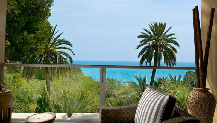 Frontline beach apartments in Villajoyosa