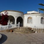 Bonita villa con piscina en Torrevieja