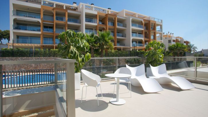 Frontline beach apartments in Villajoyosa