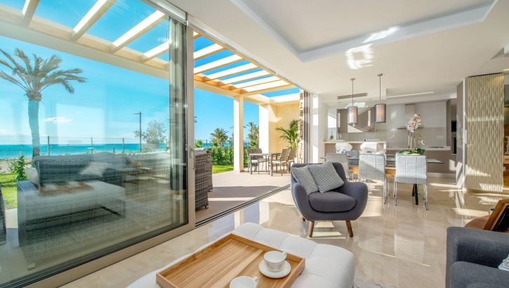 Top frontline beach townhouses in Villajoyosa