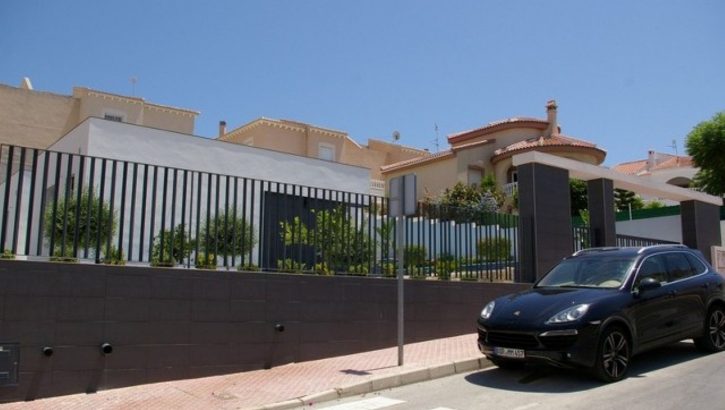 Villa moderna con piscina en Ciudad Quesada