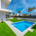 Schicke Villen mit eigenem Pool in Mar Menor