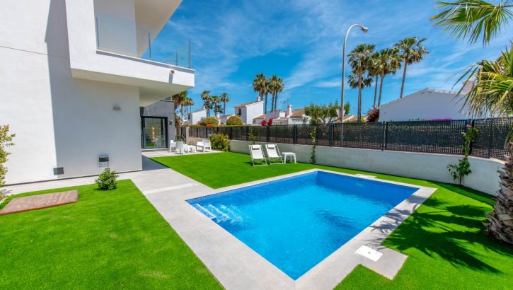 Villa hermosa con piscina en Mar Menor