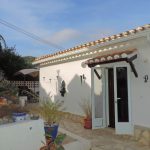 Villa in quiet area with sea view in Denia