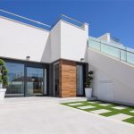 Detached villas located near the golf court in Murcia