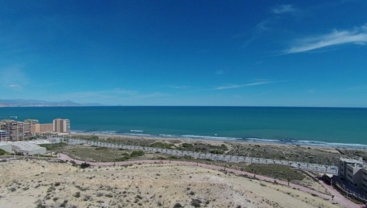 Neubauwohnungen mit Meerblick in Arenales del Sol