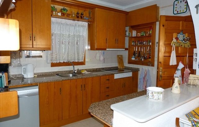 Charming detached villa with pool at Torrevieja