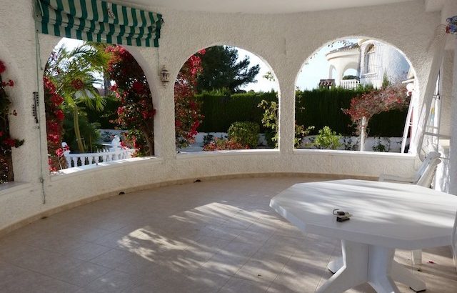 Villa sur un nivel avec piscine à Torrevieja