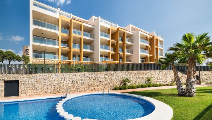 Frontline beach apartments in Villajoyosa