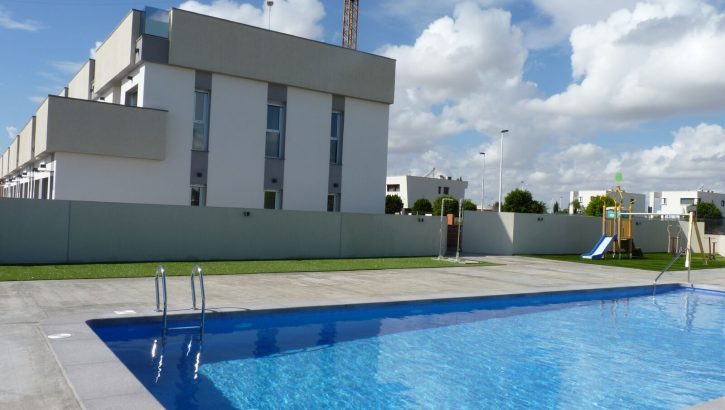 New townhouses in Santiago de la Ribera