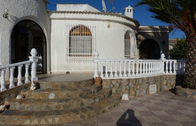 Villa sur un nivel avec piscine à Torrevieja