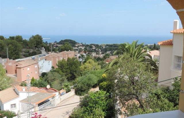 Villa in traumhaft ruhiger Lage mit Meerblick in Denia