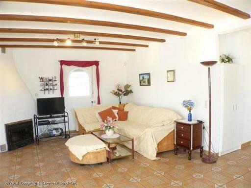 Finca only 400 m away from the sea at Els Poblets