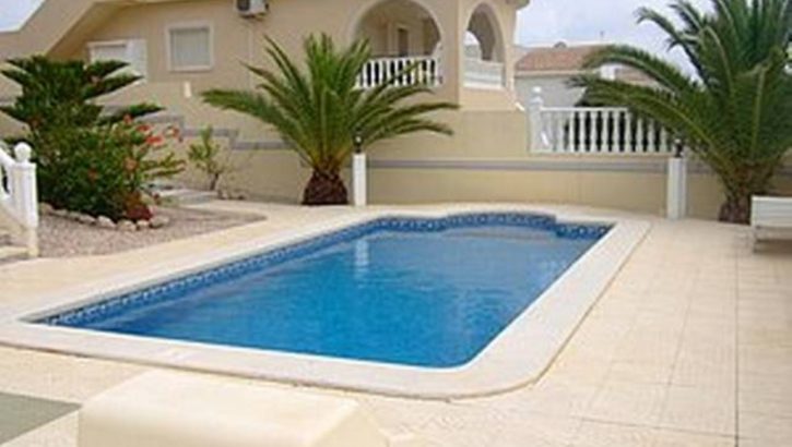 Charmante Villa mit Pool in Ciudad Quesada