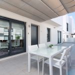 Charming new villas with pool in Torrevieja