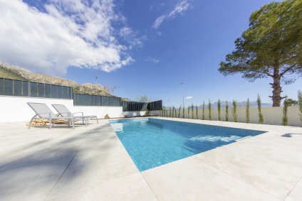 Moderne Neubauvillen mit eigenem Pool in La Nucia