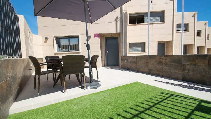 Modern townhouses next to beach El Campello