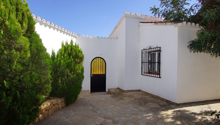 Nice villa in quiet location in La Nucia