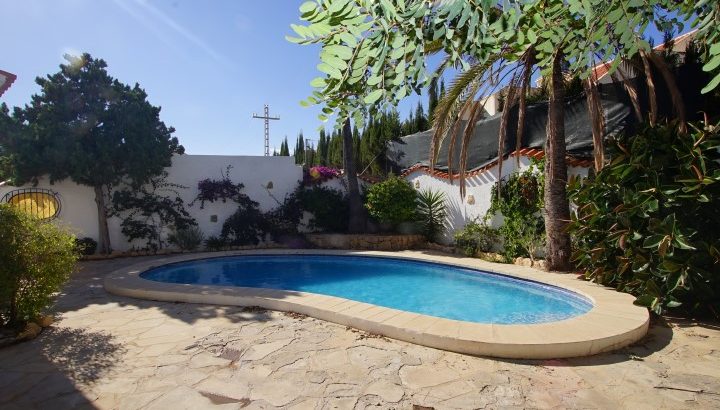 Nice villa in quiet location in La Nucia