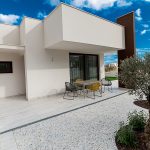 Modern villas with pool and views in Polop