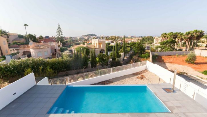 Nuevas villas muy modernas en Denia