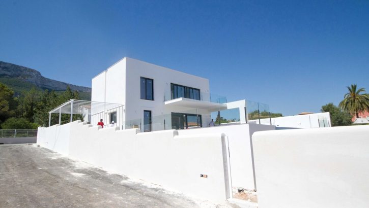 Nuevas villas muy modernas en Denia