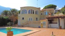 Grande villa avec piscine à Denia Costa Blanca