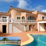 Villa with guest apartment in Denia