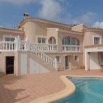 Villa with guest apartment in Denia