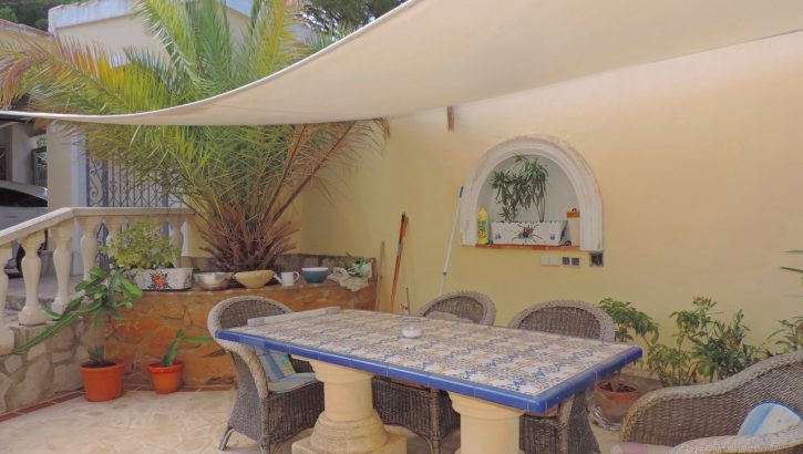 Chalet grande con piscina en Denia Costa Blanca