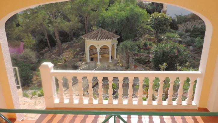 Beautiful villa with pool in Denia