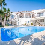 Charming villa with sea views in Benitachell