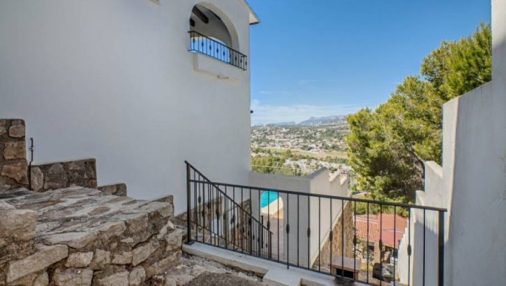 Villa mit spektakulärem Ausblick in Moraira