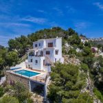 Luxury villa with sea view in Moraira