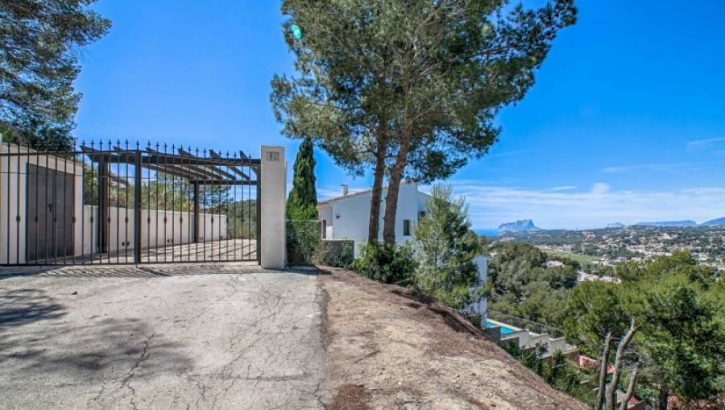 Villa mit spektakulärem Ausblick in Moraira