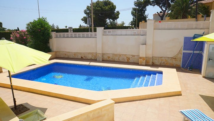 Ground floor villa with pool in Alfas del Pi Costa Blanca