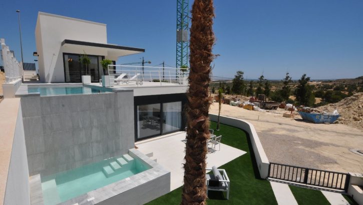 Villas modernes de construction neuve à San Miguel