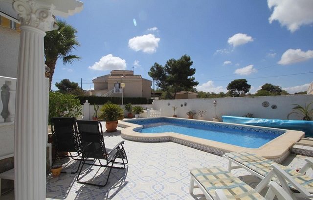 Detached house in Quesada Costa Blanca